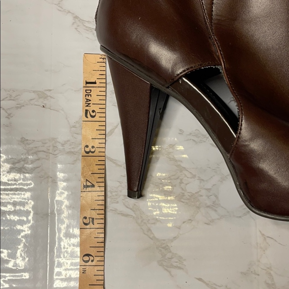 Kenneth Cole Reaction - Ankle Booties - Picture 13 of 14